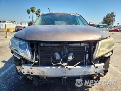 Piąte zdjęcie samochodu w środku: 2015 NISSAN PATHFINDER S VIN:5N1AR2MN3FC704045 - miniatura