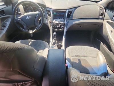 Zdjęcie 8 z 12 samochodu: 2012 HYUNDAI SONATA SE VIN:5NPEC4AC1CH399361 - miniatura