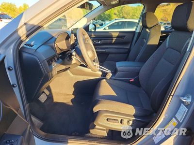 Zdjęcie 7 z 14 samochodu: 2024 HONDA CR-V EX VIN:2HKRS4H43RH431836 - miniatura