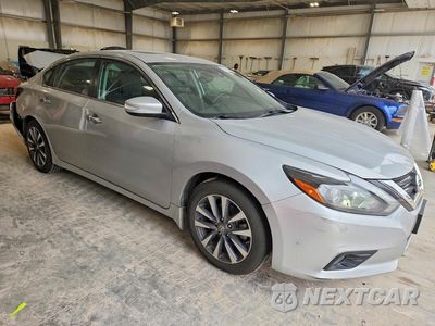 Czwarte zdjęcie samochodu z boku: 2016 NISSAN ALTIMA 2.5 SL VIN:1N4AL3AP3GC243504 - miniatura