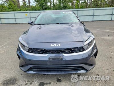 Piąte zdjęcie samochodu w środku: 2023 KIA FORTE LXS VIN:3KPF24AD7PE582807 - miniatura