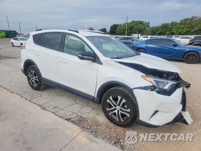 Czwarte zdjęcie samochodu z boku: 2017 TOYOTA RAV4 LE VIN:2T3BFREVXHW596127 - miniatura