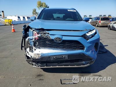 Piąte zdjęcie samochodu w środku: 2025 TOYOTA RAV4 SE VIN:4T3T6RFV7SU183690 - miniatura