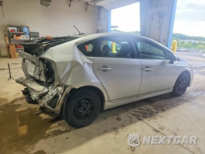 Trzecie zdjęcie samochodu z tyłu: 2015 TOYOTA PRIUS THREE VIN:JTDKN3DU2F1891212 - miniatura