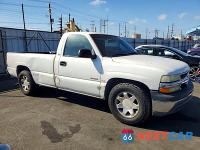 Czwarte zdjęcie samochodu z boku: 2001 CHEVROLET SILVERADO C1500 VIN:1GCEC14W71Z195724 - miniatura
