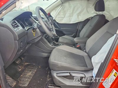 Zdjęcie 7 z 13 samochodu: 2019 VOLKSWAGEN TIGUAN S VIN:3VV0B7AXXKM081198 - miniatura