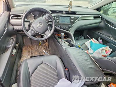 Zdjęcie 8 z 12 samochodu: 2018 TOYOTA CAMRY SE VIN:4T1B11HK0JU503826 - miniatura