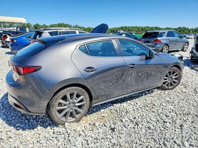 Trzecie zdjęcie samochodu z tyłu: 2021 MAZDA 3 SELECT VIN:JM1BPAKL3M1404444 - miniatura