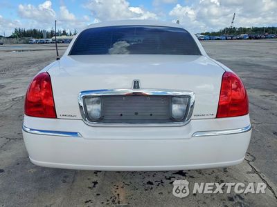 Zdjęcie 6 z 13 samochodu: 2008 LINCOLN TOWN CAR EXECUTIVE VIN:2L1FM88W08X658708 - miniatura