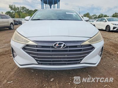 Piąte zdjęcie samochodu w środku: 2019 HYUNDAI ELANTRA SE VIN:5NPD74LF3KH427764 - miniatura