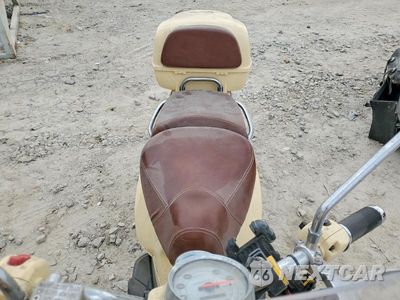Piąte zdjęcie samochodu w środku: 2009 VESPA LX 150 VIN:ZAPM448F295501282 - miniatura