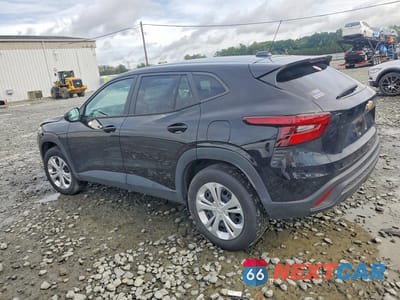 Drugie zdjęcie samochodu z przodu: 2025 CHEVROLET TRAX LS VIN:KL77LFEP1SC229364 - miniatura