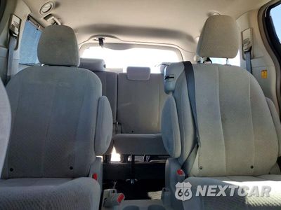 Zdjęcie 10 z 13 samochodu: 2013 TOYOTA SIENNA HYB LTD VIN:5TDKK3DC3DS372833 - miniatura