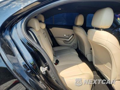 Zdjęcie 10 z 12 samochodu: 2019 MERCEDES-BENZ A 220 VIN:WDD3G4EB1KW018703 - miniatura