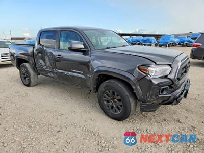 Czwarte zdjęcie samochodu z boku: 2023 TOYOTA TACOMA SR5 V6 VIN:3TMAZ5CN3PM201428 - miniatura