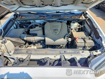 Zdjęcie 11 z 12 samochodu: 2017 TOYOTA TACOMA TRD OFF-ROAD VIN:5TFCZ5ANXHX075057 - miniatura