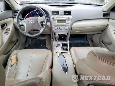 Zdjęcie 8 z 12 samochodu: 2010 TOYOTA CAMRY LE VIN:4T1BF3EK3AU517687 - miniatura