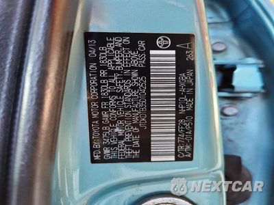 Zdjęcie 12 z 12 samochodu: 2013 TOYOTA PRIUS C THREE VIN:JTDKDTB35D1042525 - miniatura