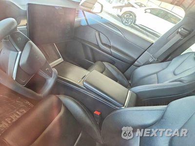 Zdjęcie 8 z 12 samochodu: 2022 TESLA MODEL X VIN:7SAXCBE68NF345920 - miniatura
