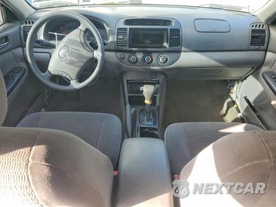 Zdjęcie 8 z 12 samochodu: 2005 TOYOTA CAMRY LE VIN:4T1BE32K85U076894 - miniatura