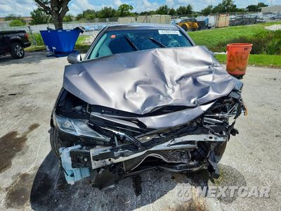 Piąte zdjęcie samochodu w środku: 2022 TOYOTA CAMRY LE VIN:4T1C11AK0NU646652 - miniatura