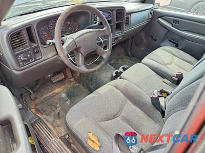 Zdjęcie 8 z 12 samochodu: 2005 GMC NEW SIERRA C1500 VIN:1GTEC14X25Z269646 - miniatura