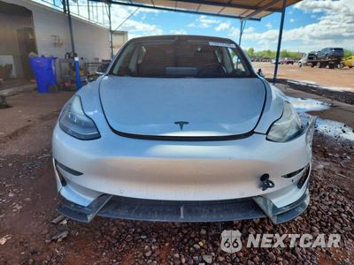 Piąte zdjęcie samochodu w środku: 2018 TESLA MODEL 3 VIN:5YJ3E1EA2JF007881 - miniatura