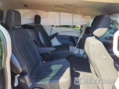 Zdjęcie 10 z 12 samochodu: 2022 CHRYSLER VOYAGER LX VIN:2C4RC1CGXNR118681 - miniatura