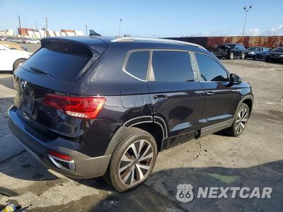 Trzecie zdjęcie samochodu z tyłu: 2022 VOLKSWAGEN TAOS SE VIN:3VVRX7B24NM015228 - miniatura