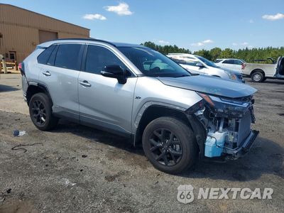 Czwarte zdjęcie samochodu z boku: 2024 TOYOTA RAV4 HYBRID XLE VIN:4T3RWRFV6RU130712 - miniatura