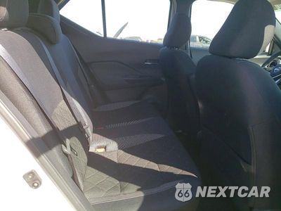 Zdjęcie 10 z 12 samochodu: 2019 NISSAN KICKS SV VIN:3N1CP5CU2KL507690 - miniatura