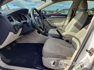 Zdjęcie 7 z 12 samochodu: 2017 VOLKSWAGEN GOLF SPORTWAGEN S VIN:3VWA17AU4HM502091 - miniatura