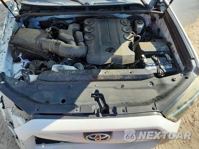 Zdjęcie 12 z 13 samochodu: 2018 TOYOTA 4RUNNER SR5 PREMIUM VIN:JTEZU5JR4J5187507 - miniatura