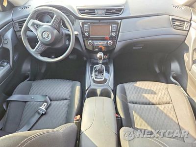 Zdjęcie 8 z 13 samochodu: 2018 NISSAN ROGUE S VIN:KNMAT2MT7JP577967 - miniatura