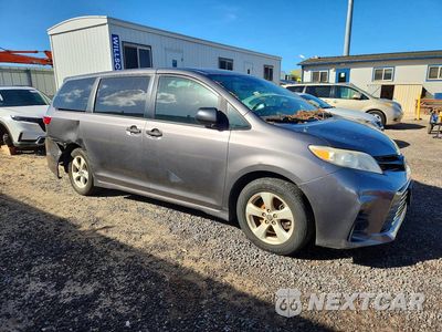 Czwarte zdjęcie samochodu z boku: 2020 TOYOTA SIENNA L VIN:5TDZZ3DCXLS021748 - miniatura