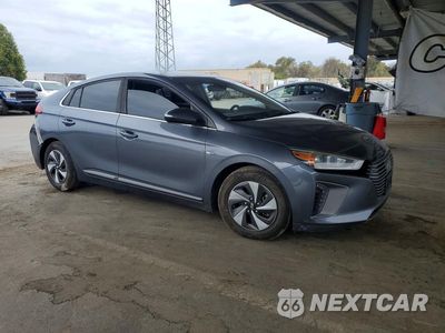 Czwarte zdjęcie samochodu z boku: 2019 HYUNDAI IONIQ SEL VIN:KMHC75LC5KU137633 - miniatura