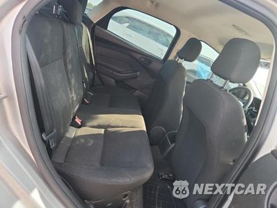 Zdjęcie 10 z 12 samochodu: 2015 FORD FOCUS S VIN:1FADP3E21FL366152 - miniatura