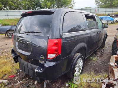 Trzecie zdjęcie samochodu z tyłu: 2019 DODGE GRAND CARAVAN SXT VIN:2C4RDGCG9KR716854 - miniatura