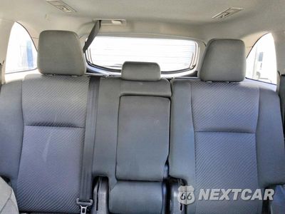 Zdjęcie 10 z 13 samochodu: 2019 TOYOTA HIGHLANDER LE VIN:5TDBZRFH0KS962931 - miniatura