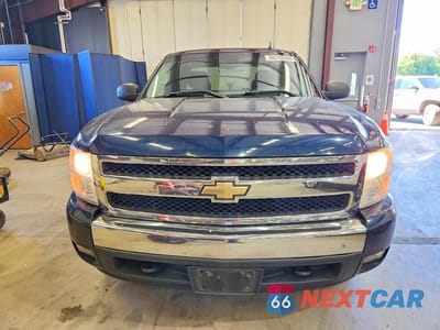 Piąte zdjęcie samochodu w środku: 2008 CHEVROLET SILVERADO K1500 VIN:2GCEK19J381135877 - miniatura