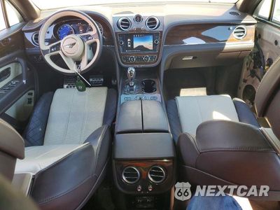 Zdjęcie 8 z 14 samochodu: 2018 BENTLEY BENTAYGA VIN:SJAAC2ZV3JC017849 - miniatura