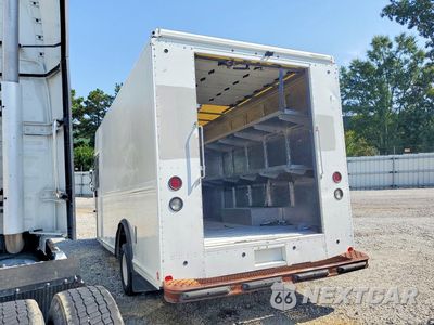 Drugie zdjęcie samochodu z przodu: 2021 FORD ECONOLINE E450 SUPER DUTY COMMERCIAL STRIPPED CHASSIS VIN:1FC3E4KK5MDC14906 - miniatura