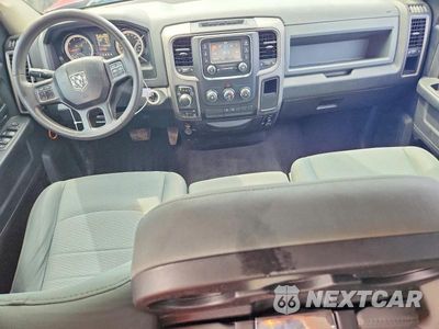Zdjęcie 8 z 13 samochodu: 2018 RAM 1500 ST VIN:1C6RR7FG5JS174590 - miniatura