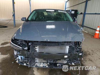 Piąte zdjęcie samochodu w środku: 2026 HYUNDAI ELANTRA HYBRID BLUE VIN:KMHLM4DJ4TU200710 - miniatura
