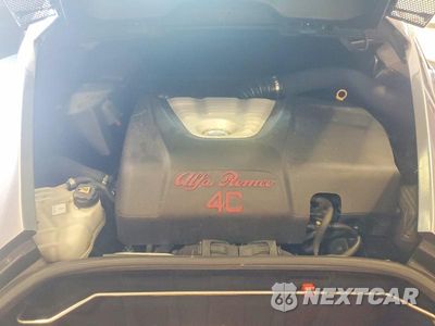 Zdjęcie 11 z 12 samochodu: 2017 ALFA ROMEO 4C VIN:ZARBAAA41HM244988 - miniatura