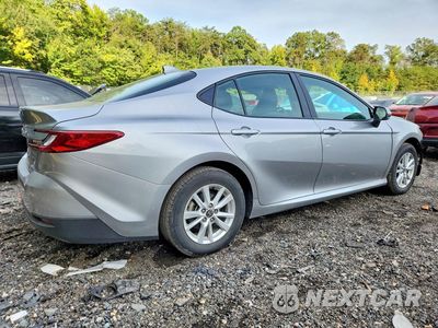 Trzecie zdjęcie samochodu z tyłu: 2025 TOYOTA CAMRY LE VIN:4T1DBADK0SU512720 - miniatura