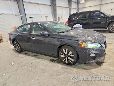 Czwarte zdjęcie samochodu z boku: 2022 NISSAN ALTIMA SV VIN:1N4BL4DV5NN307743 - miniatura