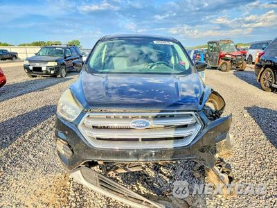 Piąte zdjęcie samochodu w środku: 2017 FORD ESCAPE SE VIN:1FMCU0G9XHUB67956 - miniatura