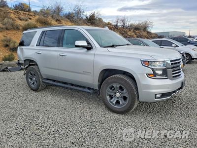 Czwarte zdjęcie samochodu z boku: 2018 CHEVROLET TAHOE K1500 LT VIN:1GNSKBKC2JR213171 - miniatura