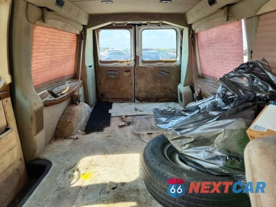 Zdjęcie 10 z 13 samochodu: 2000 FORD ECONOLINE E150 VAN VIN:1FDRE14W2YHC07270 - miniatura